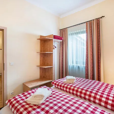 Komfort Roemersberger - 6 *