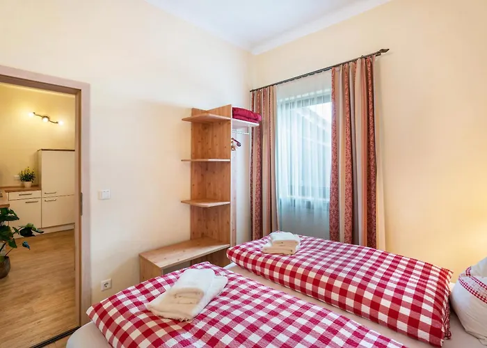 Komfort Roemersberger - 6 *